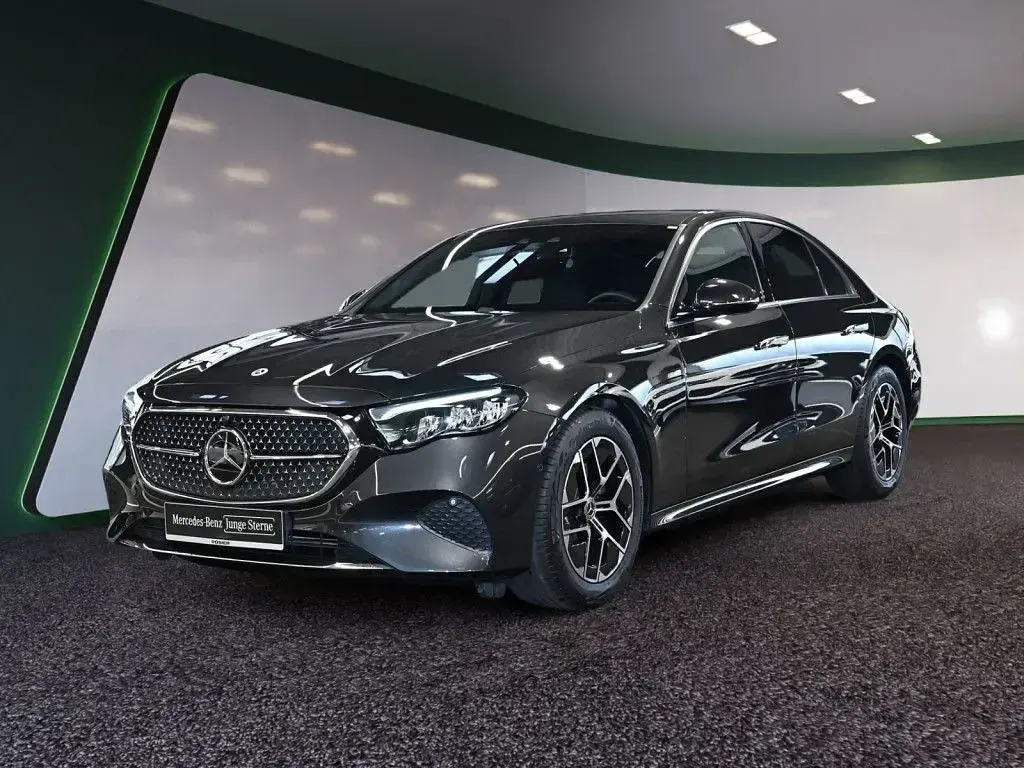 Usado Mercedes E220 Advanced 197 CV (144 kW) 2024 Gris Berlina