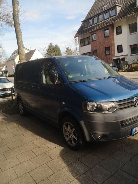 Second-hand VW Transporter 179 CP (131 kW) 2010 Albastru Van