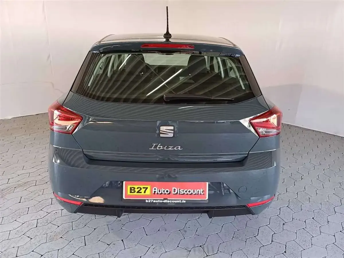 Nouă Seat Ibiza Reference 80 CP (58 kW) 2025 Albastru Berlinǎ