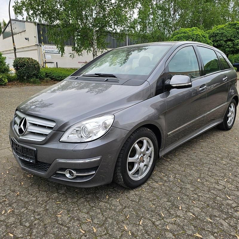 Grau Gebraucht 2008 Mercedes B200 Van / Kleinbus | 2.990 € (Superpreis) - Bild 1/4