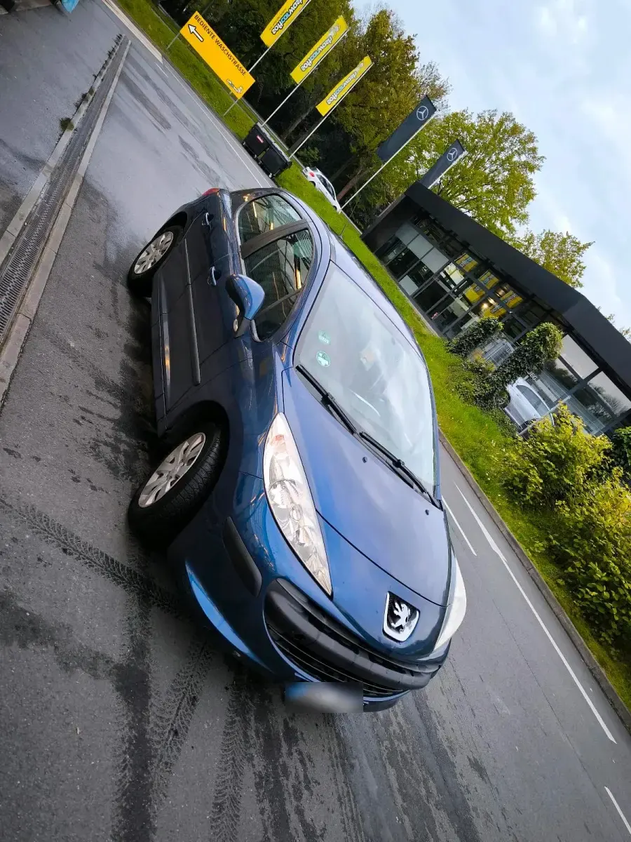 Gebraucht Peugeot 207 73 PS (53 kW) 2007 Blau Kleinwagen