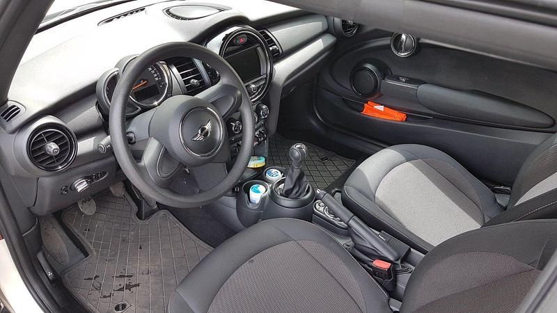 Gebraucht Mini One Cabriolet 102 PS (75 kW) 2018 Weiß Cabrio