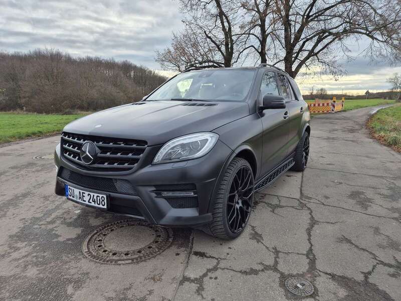 Schwarz Gebraucht 2013 Mercedes ML500 SUV | 23.000 € (Guter Preis) - Bild 1/4