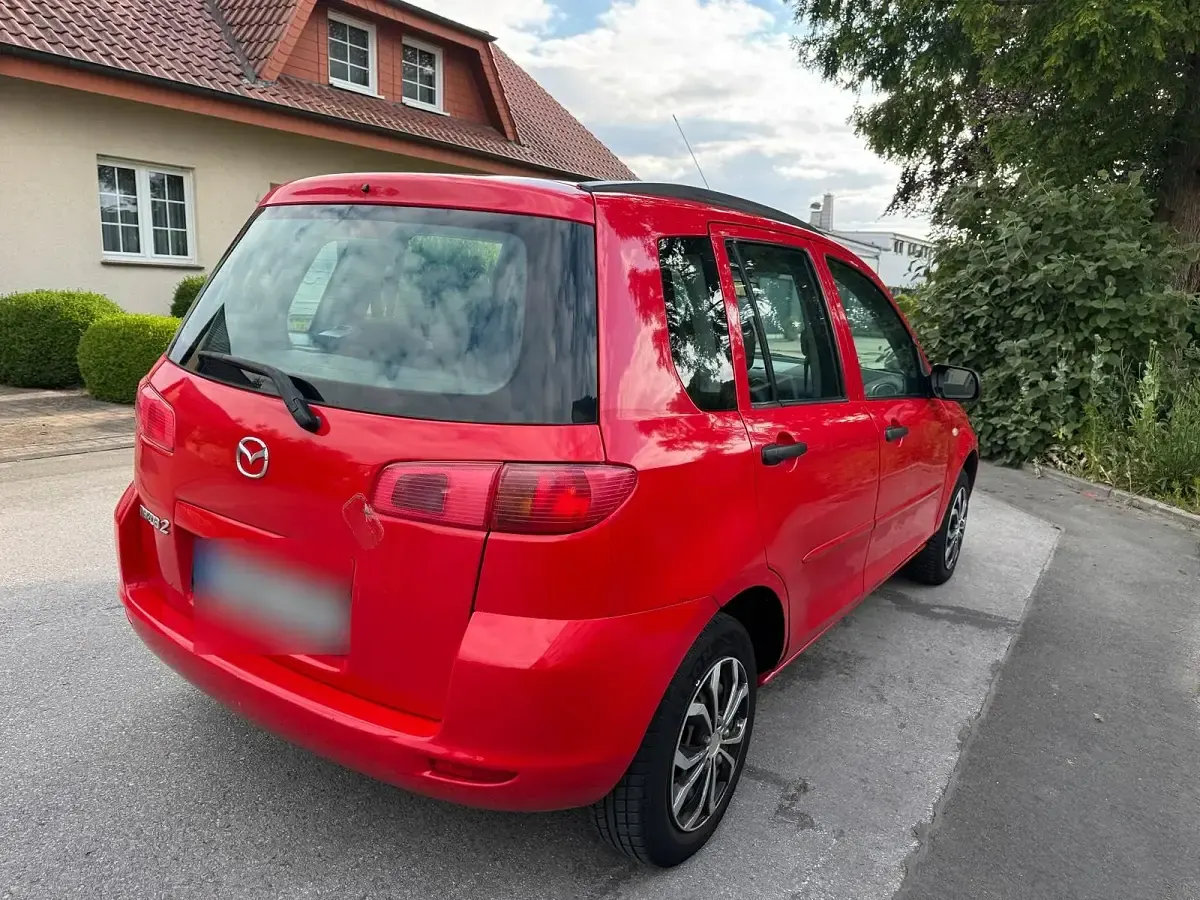 Gebraucht Mazda 2 85 PS (62 kW) 2003 Rot Kleinwagen