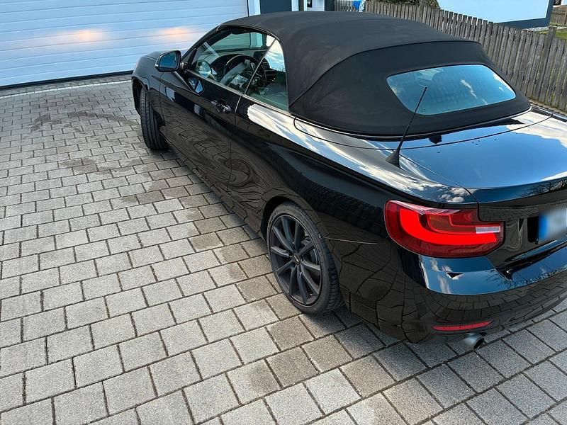 Gebraucht BMW 218 136 PS (100 kW) 2016 Schwarz Cabrio