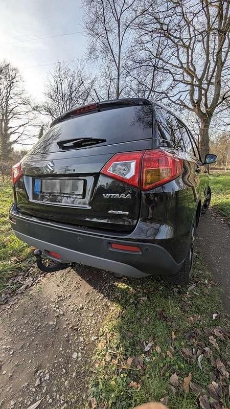 Gebraucht Suzuki Vitara 140 PS (102 kW) 2016 SUV