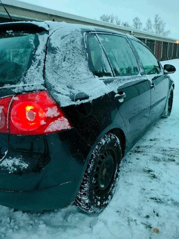 Gebraucht VW Golf V 102 PS (75 kW) 2006 Schwarz Kleinwagen