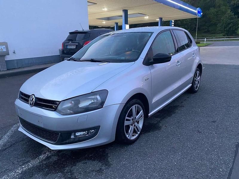 Gebraucht VW Polo Match 90 PS (66 kW) 2012 Reflexsilber metallic Kleinwagen