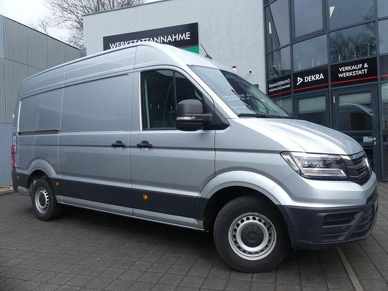 Gebraucht VW Crafter 177 PS (130 kW) 2020 Reflexsilber metallic (metallic) Van