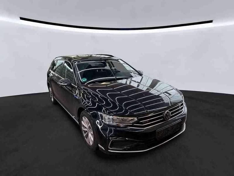 Gebraucht VW Passat GTE 218 PS (160 kW) 2021 Deep black perleffekt Kombi