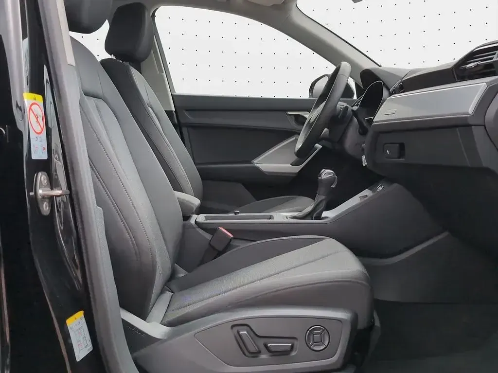 Gebraucht Audi Q3 Advanced 150 PS (110 kW) 2025 Schwarz SUV