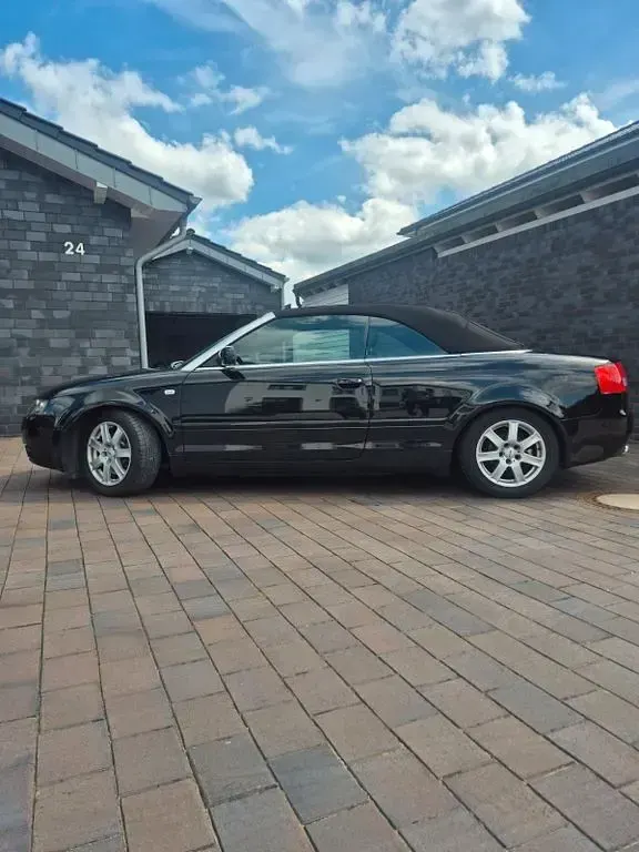 Occasion Audi A4 Cabriolet Performance 163 ch (119 kW) 2003 Noir Cabriolet