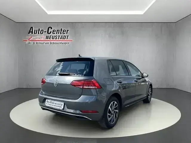 Gebraucht VW Golf VII Sound 150 PS (110 kW) 2018 Andere Limousine