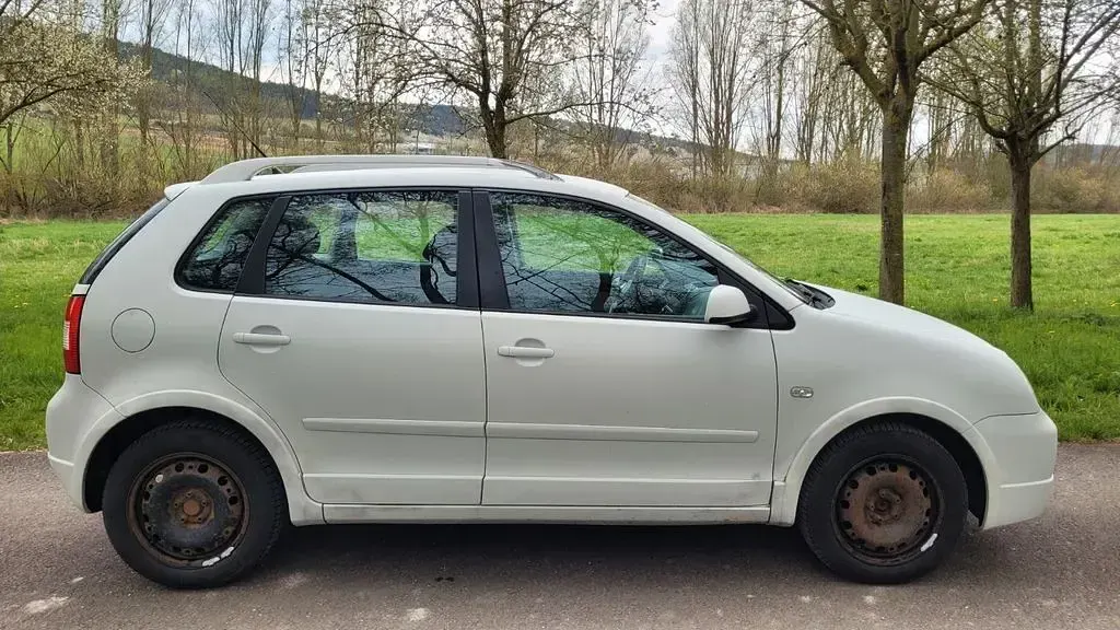 Gebraucht VW Polo 101 PS (74 kW) 2005 Weiß Limousine