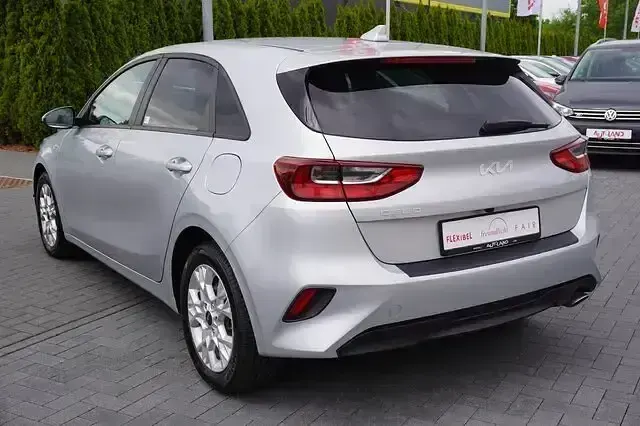 Gebraucht Kia Ceed Edition 7 101 PS (74 kW) 2022 Silber Kleinwagen