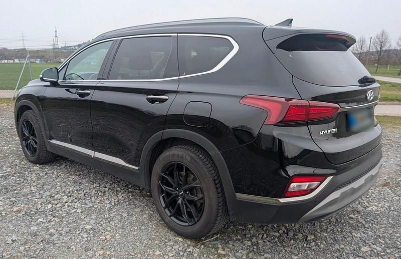 Gebraucht Hyundai Santa Fe Premium 200 PS (147 kW) 2019 Schwarz SUV
