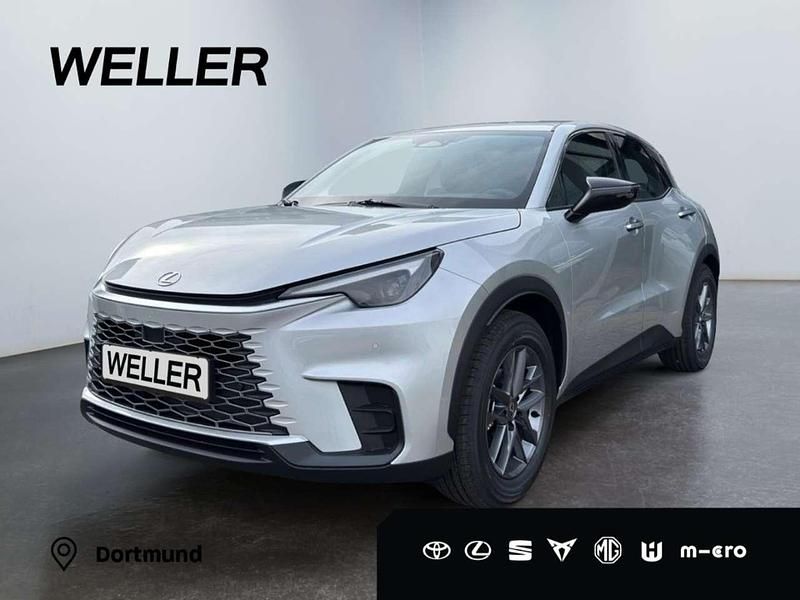 Silber Neu 2025 Lexus LBX SUV | 35.890 € (Etwas zu teuer) - Bild 1/3