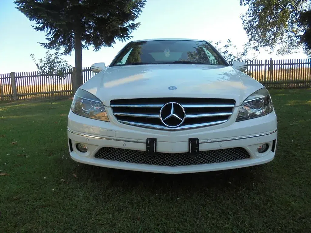 Gebraucht Mercedes CLC180 143 PS (105 kW) 2010 Weiß Coupé
