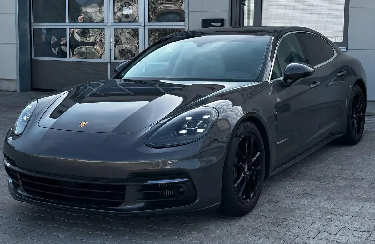 Gebraucht Porsche Panamera 4S 441 PS (324 kW) 2018 Grau Kleinwagen