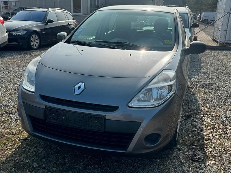 Gebraucht Renault Clio IV 75 PS (55 kW) 2012 Grau Kleinwagen