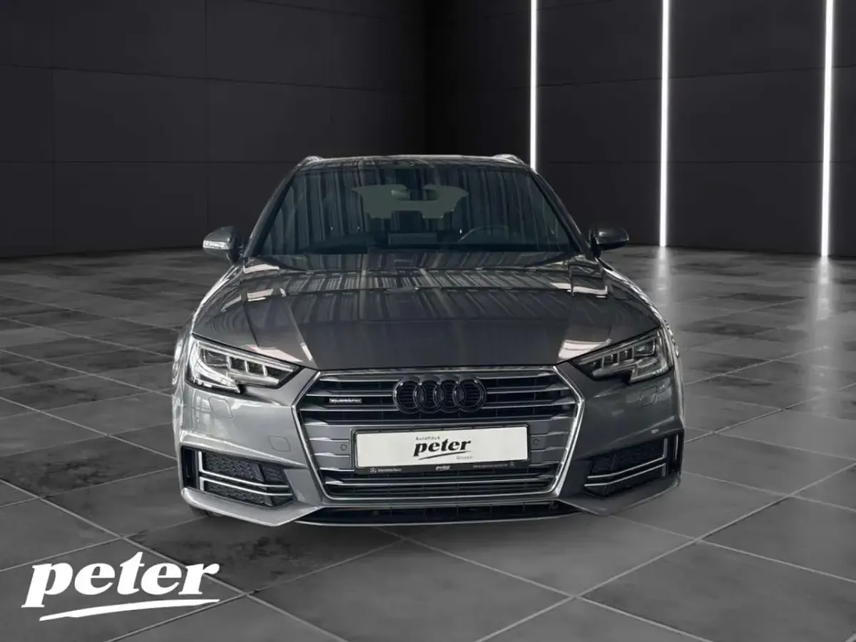 Gebraucht Audi A4 Ambiente 218 PS (160 kW) 2018 Grau Kombi