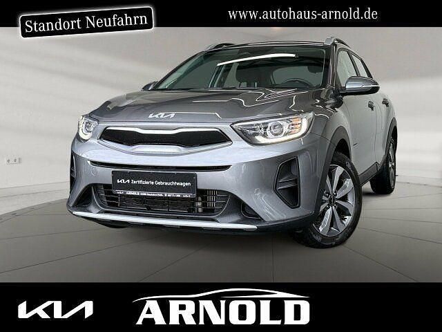 Grau (astrograu) Gebraucht 2025 Kia Stonic Vision SUV | 17.850 € (Superpreis) - Bild 1/4