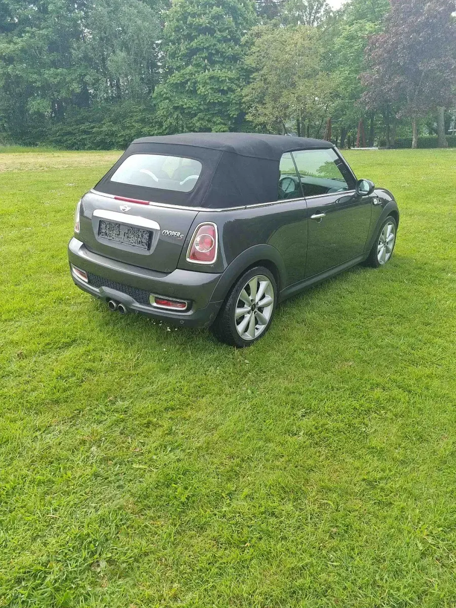 Gebraucht Mini Cooper S Cabriolet 184 PS (135 kW) 2012 Grau Cabrio