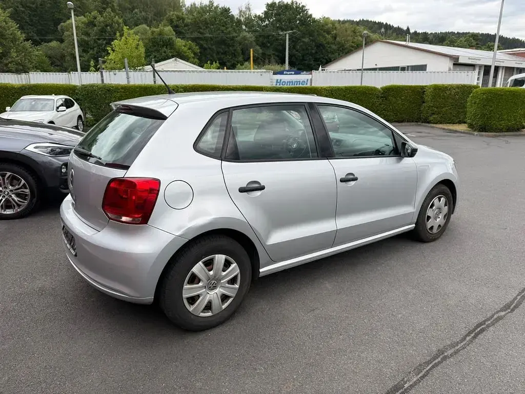 Gebraucht VW Polo Trendline 60 PS (44 kW) 2013 Silber Kleinwagen