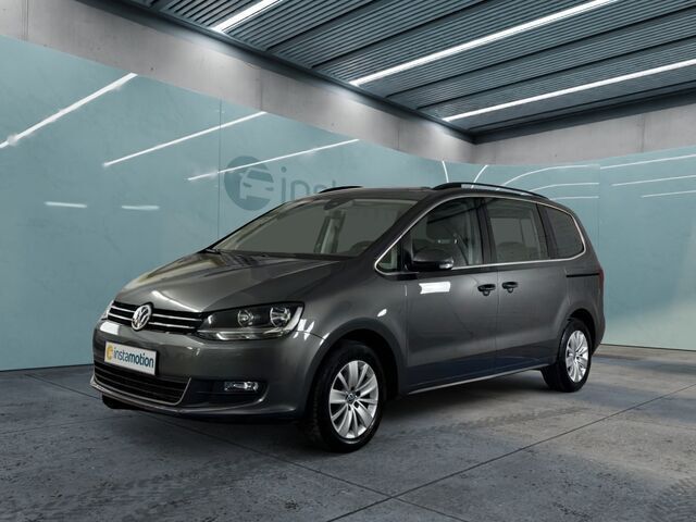 Gebraucht VW Sharan Comfortline 150 PS (110 kW) 2021 Grau Van / Kleinbus