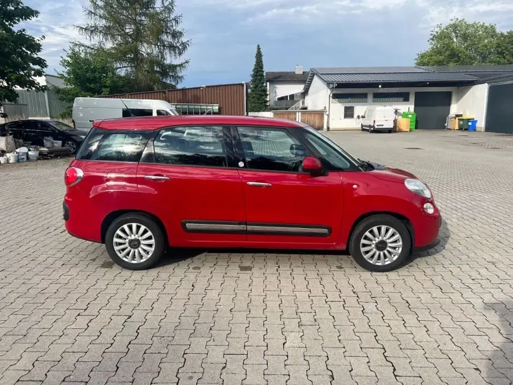 Gebraucht Fiat 500L 84 PS (61 kW) 2015 Rot Van / Kleinbus