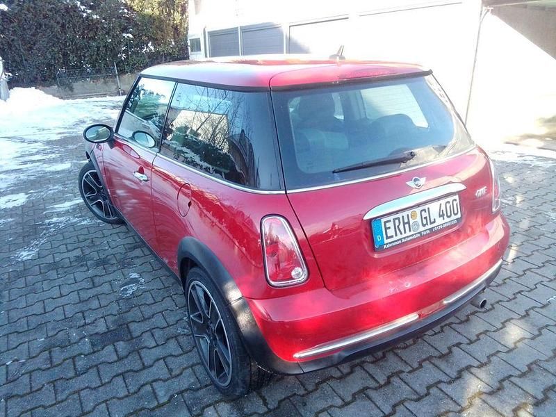Gebraucht Mini ONE 90 PS (66 kW) 2006 Rot Kleinwagen