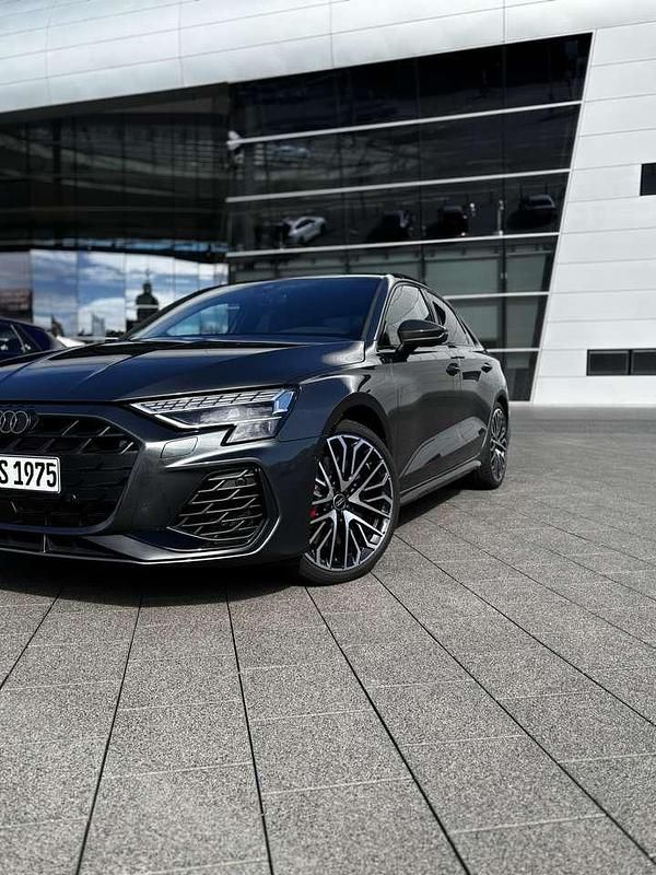 Gebraucht Audi S3 Ambiente 333 PS (244 kW) 2024 Limousine