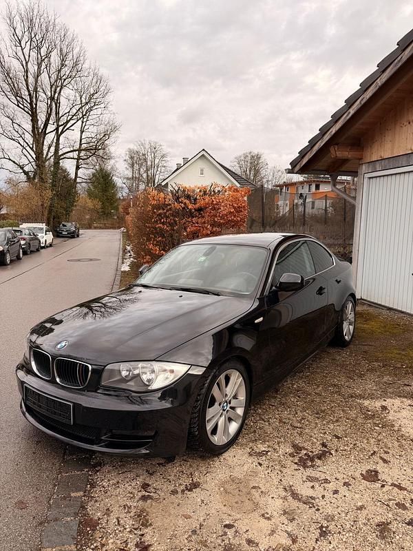 Gebraucht BMW 118 Coupé 140 PS (102 kW) 2010 Schwarz Coupé