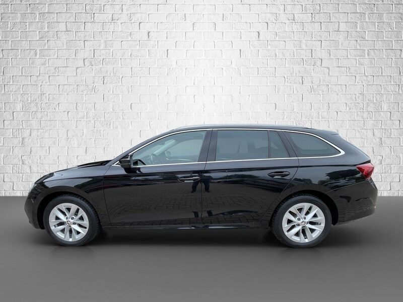 Gebraucht Skoda Octavia Style 150 PS (110 kW) 2022 Blackmagic perleffekt Kombi