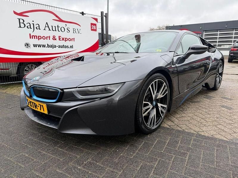 Gebraucht BMW i8 Performance 231 PS (169 kW) 2014 Grau Coupé