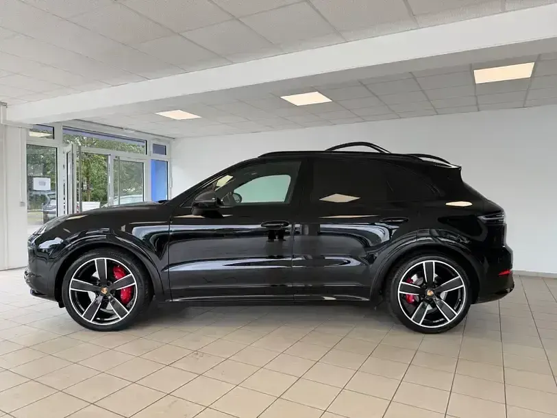 Gebraucht Porsche Cayenne GTS Chrono 460 PS (338 kW) 2021 Schwarz SUV