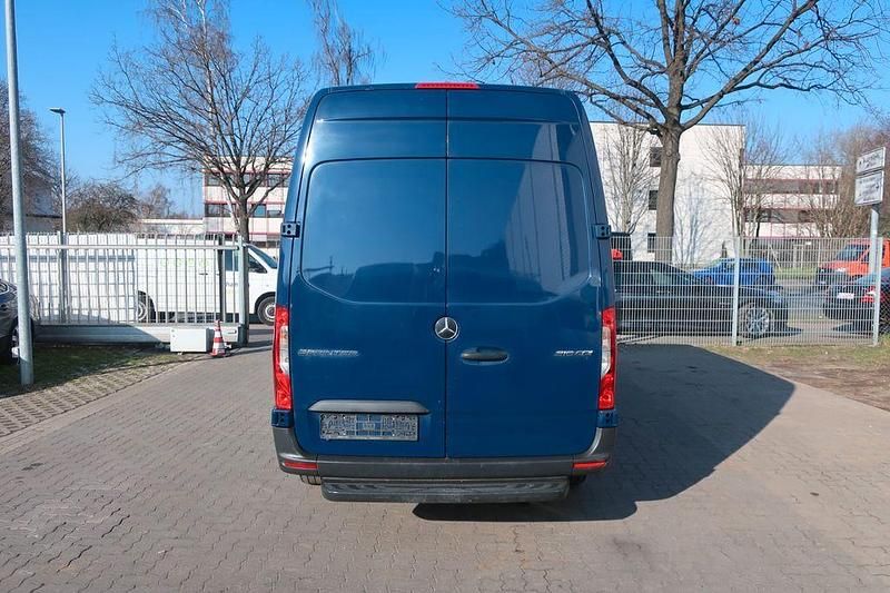 Gebraucht Mercedes Sprinter 163 PS (119 kW) 2019 Blau Van