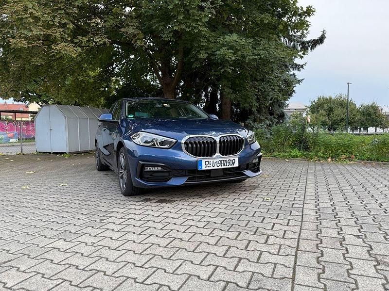 Gebraucht 2020 BMW 118 Sport Line Kleinwagen | 21.000 € (Fairer Preis) - Bild 1/4