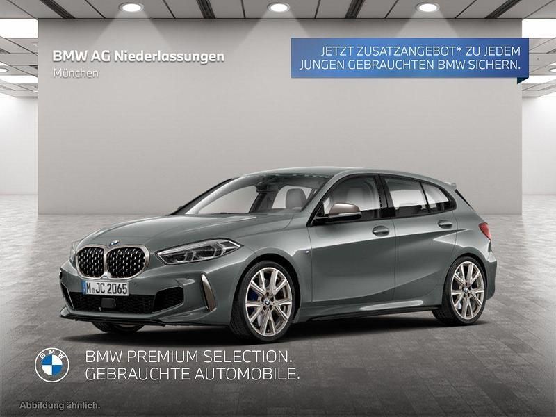 Grau Gebraucht 2024 BMW M135 Comfort Edition Kleinwagen | 40.708 € (Fairer Preis) - Bild 1/2