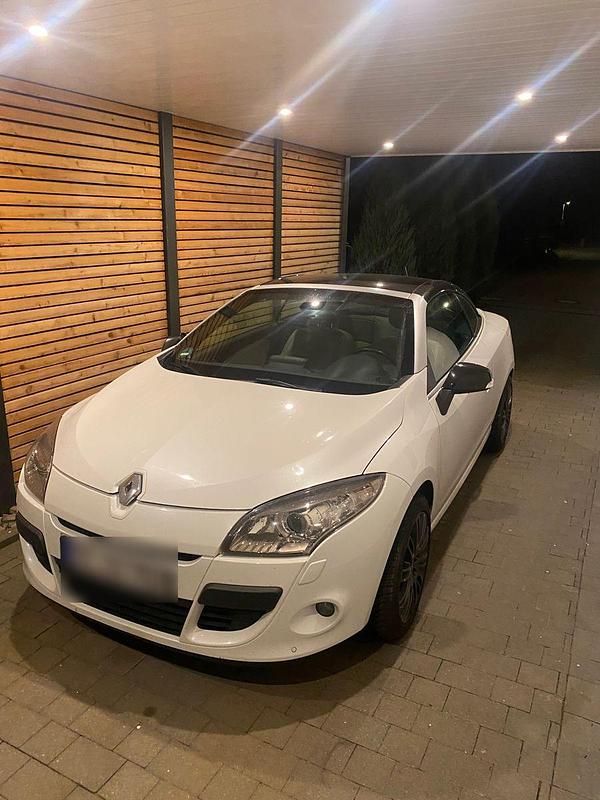 Weiß Gebraucht 2012 Renault Mégane Cabriolet Luxe Cabrio | 3.555 € (Superpreis) - Bild 1/4
