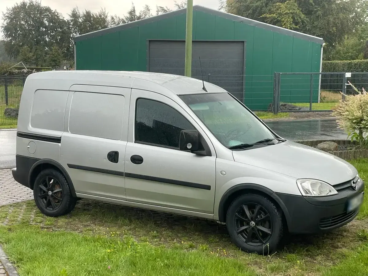 Gebraucht Opel Combo 85 PS (62 kW) 2010 Van / Kleinbus