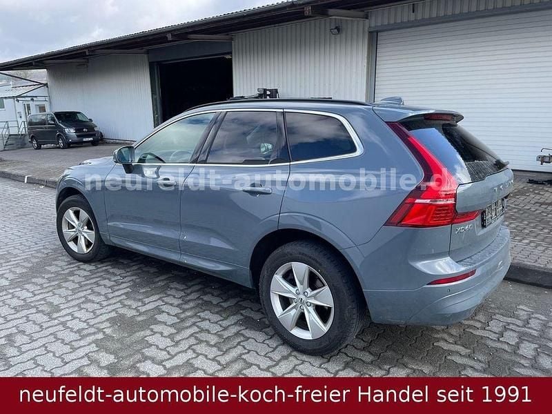Gebraucht Volvo XC60 Core 197 PS (144 kW) 2022 Grau SUV