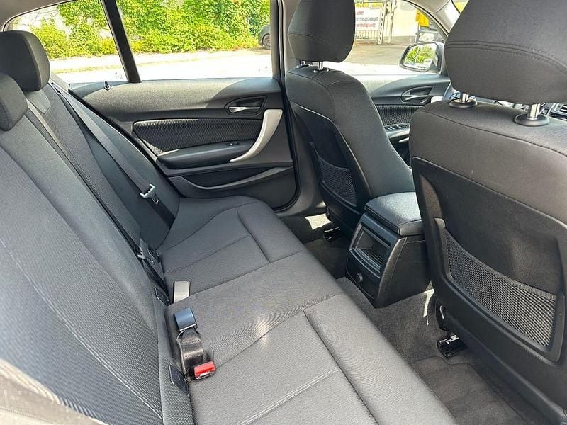 Gebraucht BMW 118 Advantage 136 PS (100 kW) 2016 Schwarz Kleinwagen