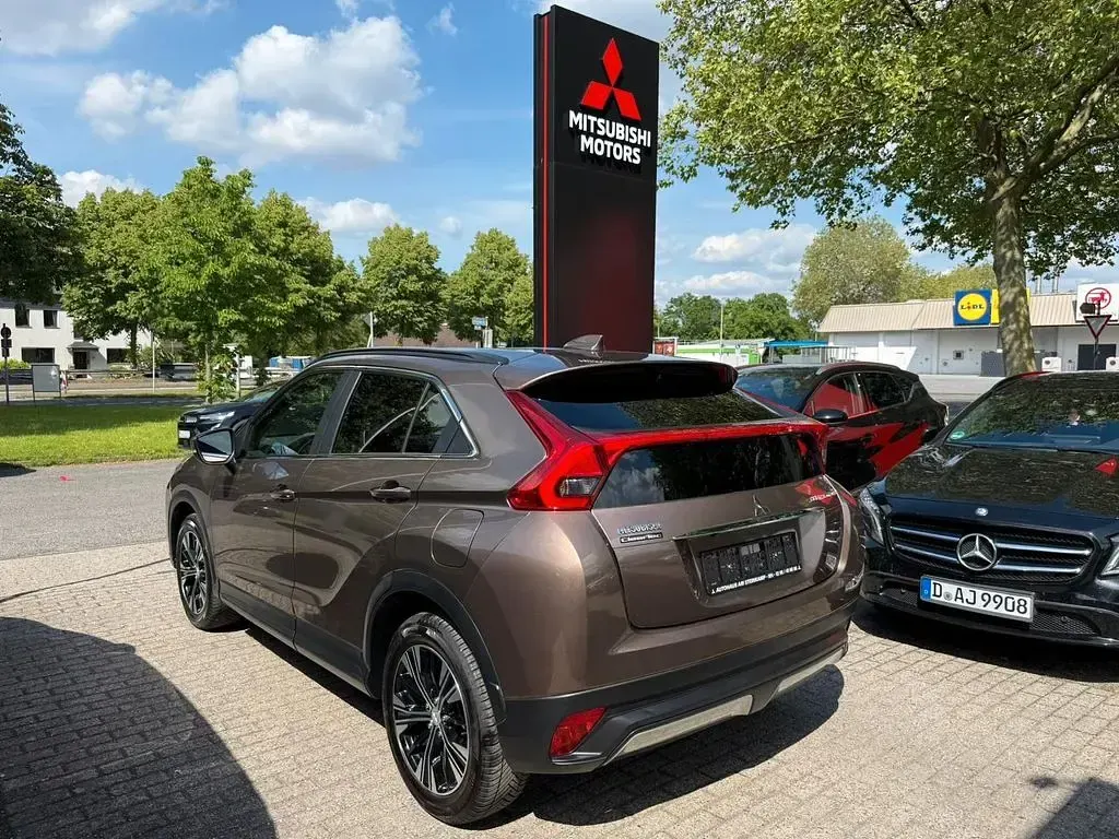 Gebraucht Mitsubishi Eclipse Cross Diamant Edition 163 PS (119 kW) 2019 Braun SUV