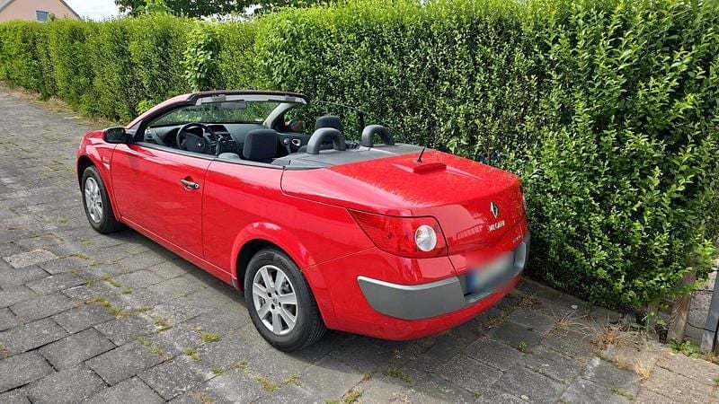 Gebraucht Renault Clio 111 PS (81 kW) 2008 Rot Kleinwagen