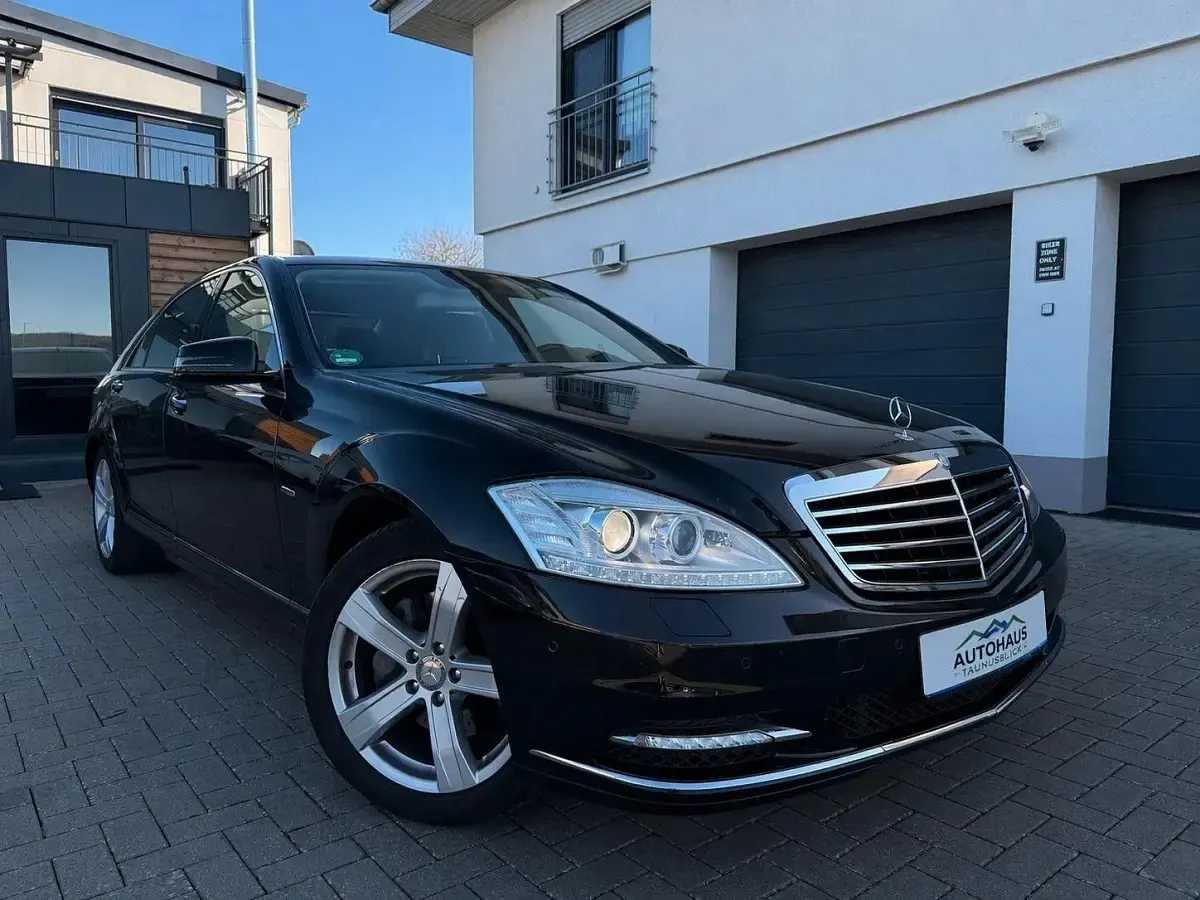 Używany Mercedes S400 279 KM (205 kW) 2010 Czarny Sedan/Limuzyna