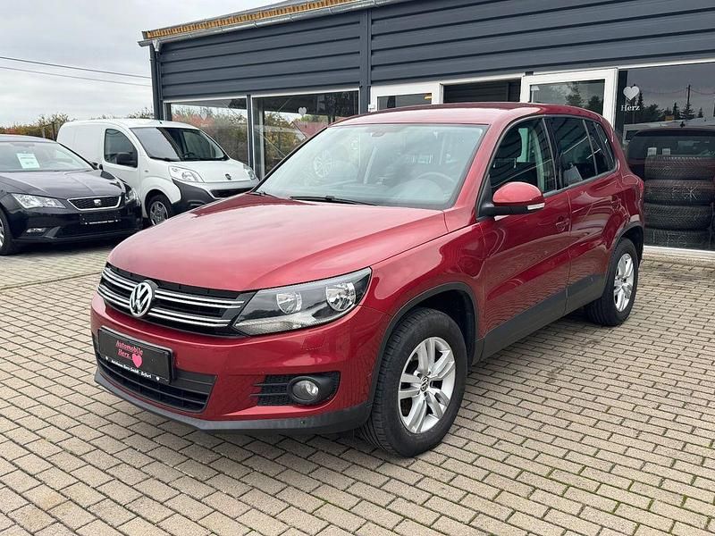 Rot Gebraucht 2013 VW Tiguan SUV | 10.200 € (Guter Preis) - Bild 1/4