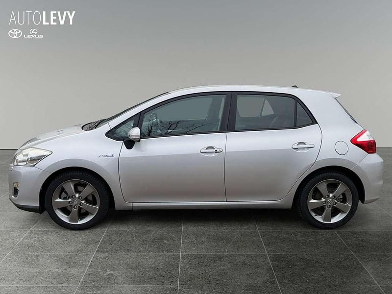 Gebraucht Toyota Auris Hybrid Executive 136 PS (100 kW) 2011 Platinsilber metallic Limousine