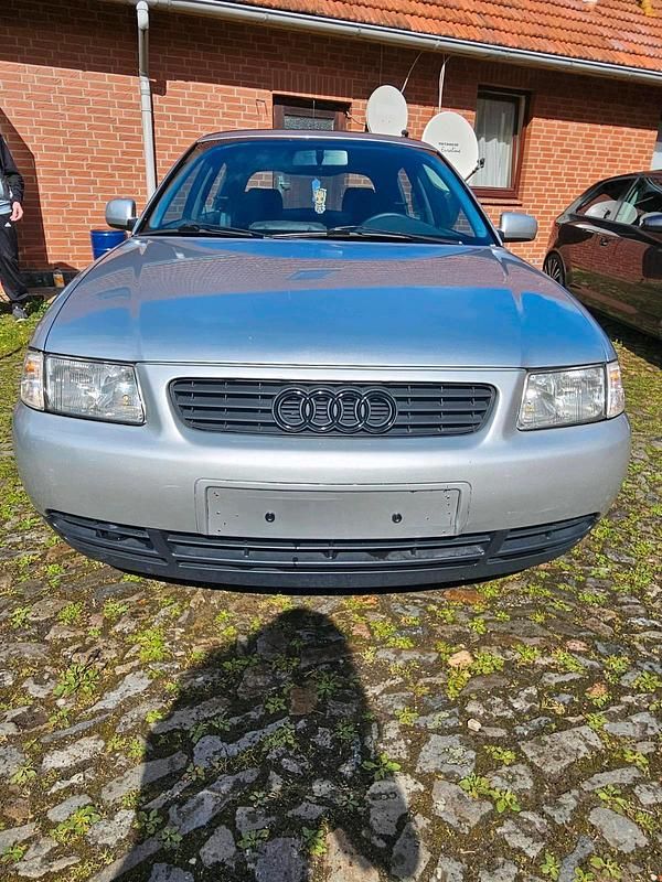 Gebraucht Audi A3 101 PS (74 kW) 1997 Silber Kleinwagen