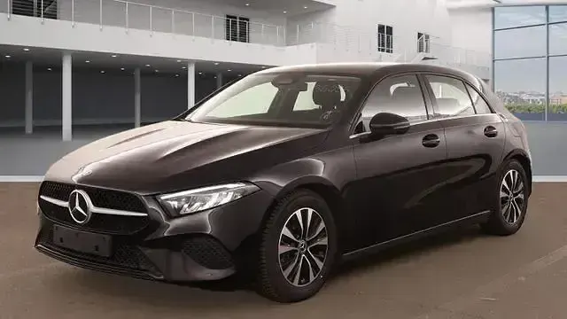 Gebraucht Mercedes A200 150 PS (110 kW) 2025 Nachtschwarz Limousine